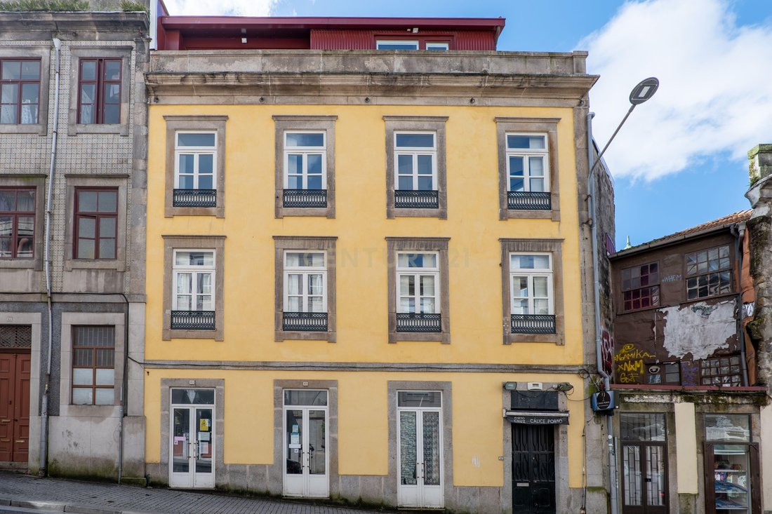 House in Cedofeita, Santo Ildefonso, Se, Miragaia, Sao Nicolau e Vitoria, Porto District, Portugal 1 - 17488500