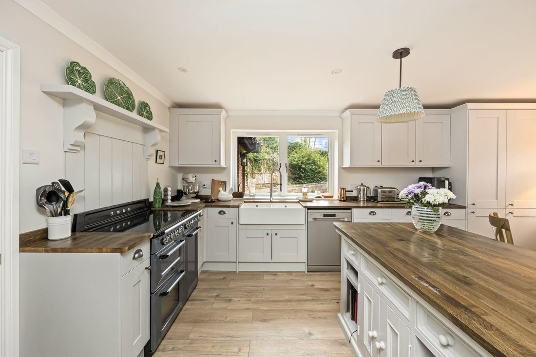 House in West Chiltington, England 2 - 17483201
