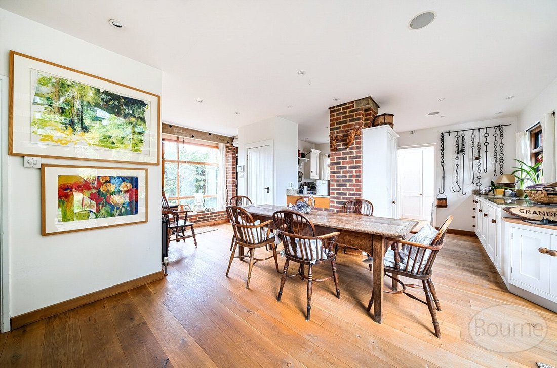 House in Fairmile, Elmbridge, England 4 - 17485988