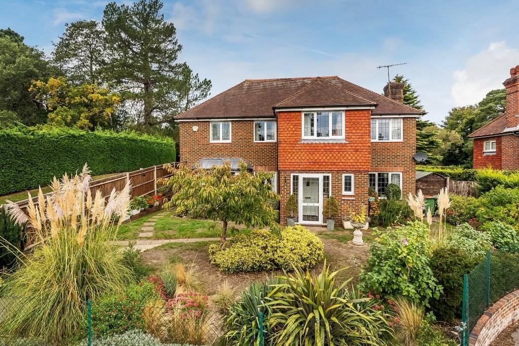 House in Dorking, England 4 - 17486125
