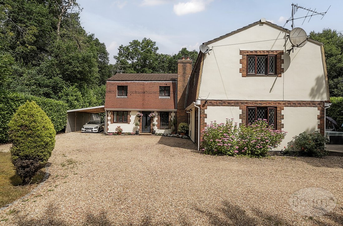 House in Normandy, England 1 - 17485066