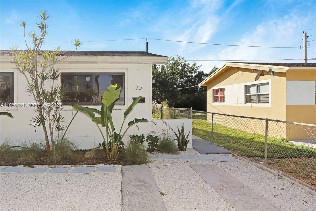 Apartment in North Miami Beach, Florida, United States 2 - 17480871