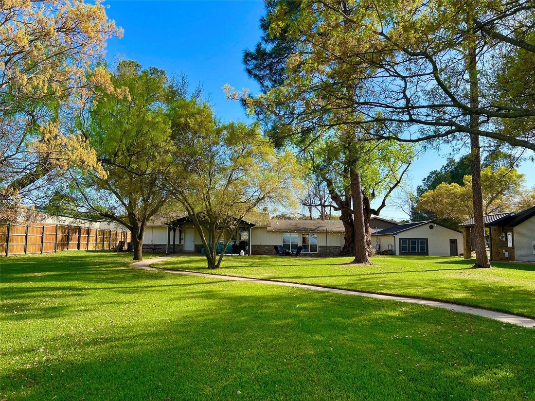 House in Graford, Texas, United States 5 - 17483988