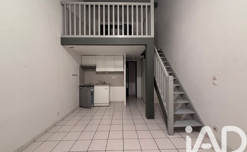 Vayres, Nouvelle-Aquitaine, France 1