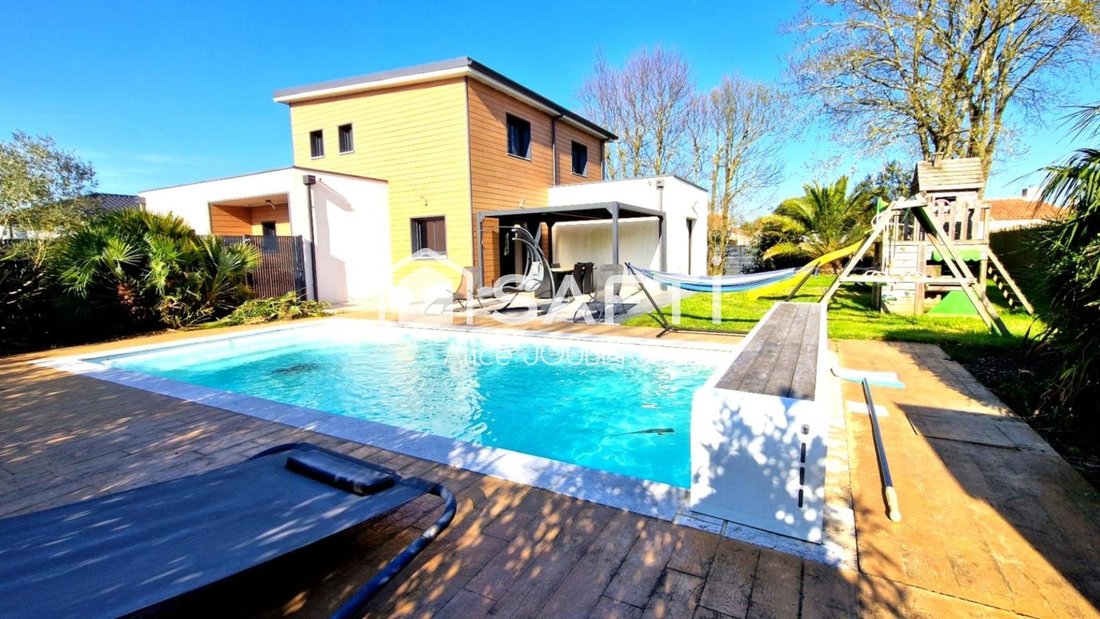 House in Grosbreuil, Pays de la Loire, France 1 - 17459562
