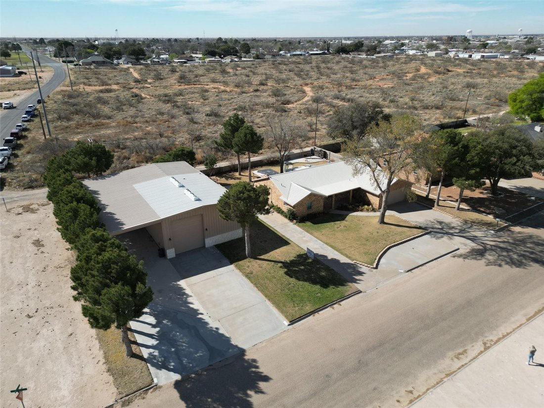 House in Kermit, Texas, United States 2 - 17480369