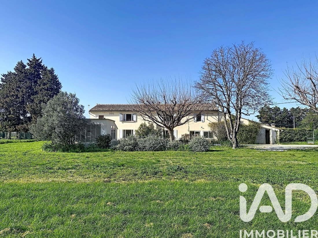 House in Cavaillon, Provence-Alpes-Côte d'Azur, France 2 - 17483525