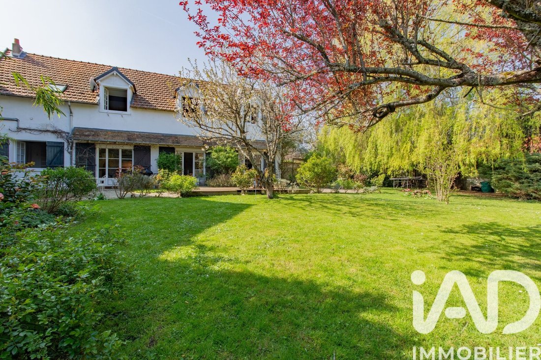 House in Thomery, Ile-de-France, France 1 - 17483789