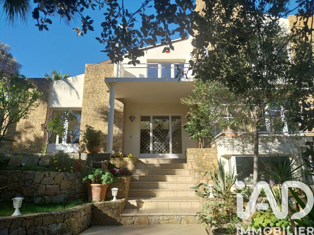 House in Sanary-sur-Mer, Provence-Alpes-Côte d'Azur, France 4 - 17483794