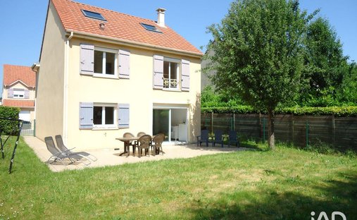 House in La Pepiniere-Malesherbes, Sarcelles, France 1