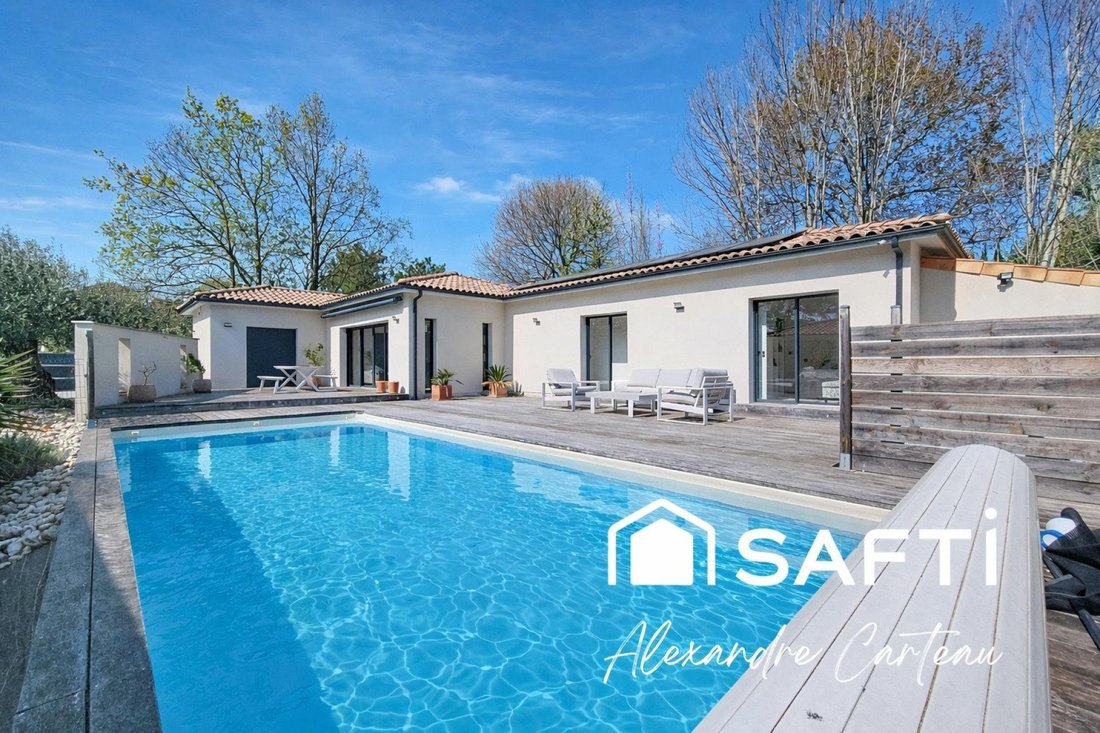 House in Latresne, Nouvelle-Aquitaine, France 1 - 17227678