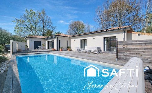House in Latresne, Nouvelle-Aquitaine, France 1