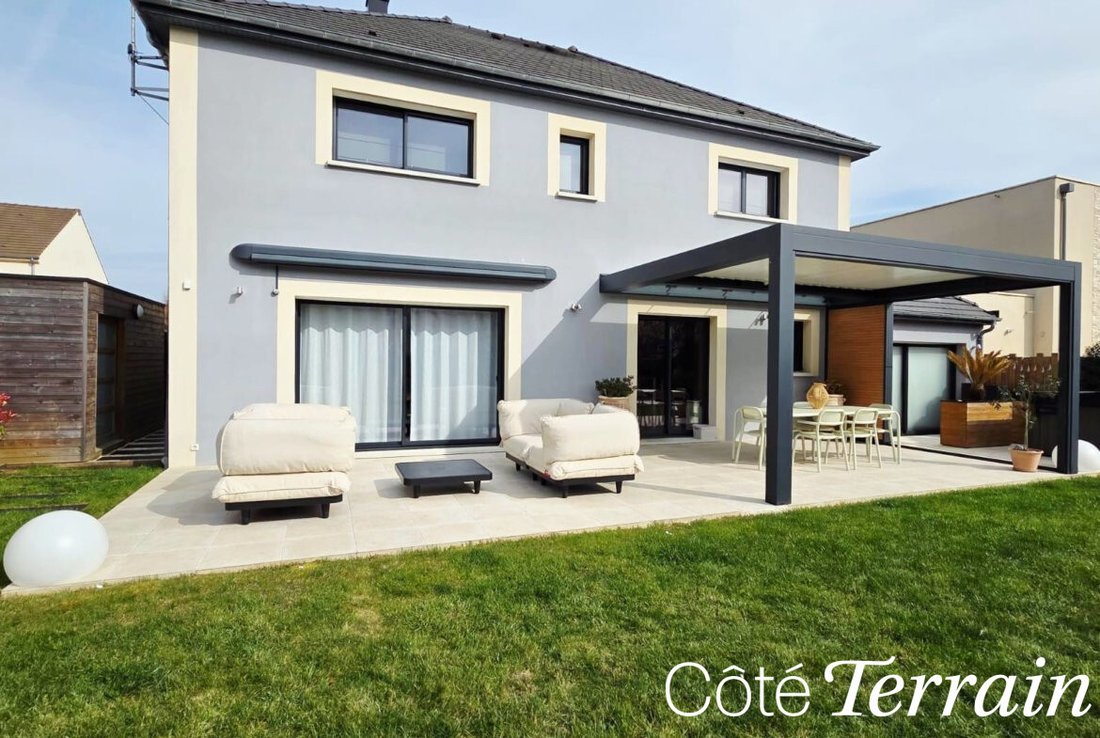 House in Rambouillet, Ile-de-France, France 1 - 17480587