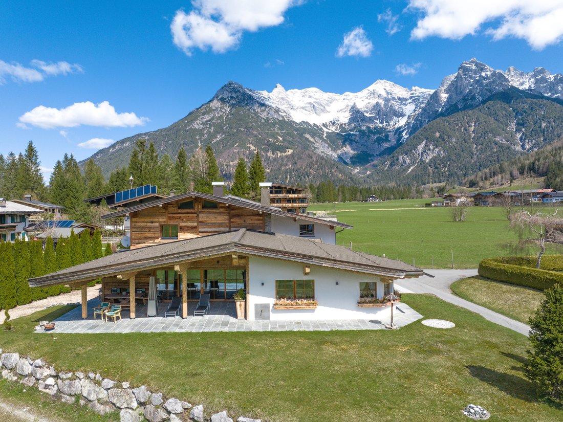 Chalet in Sankt Ulrich am Pillersee, Tyrol, Austria 1 - 15398422