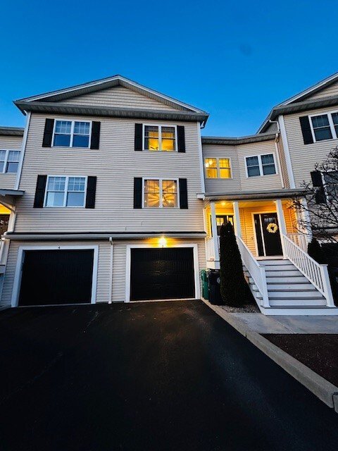 Condo in Warwick, Rhode Island, United States 1 - 17484095