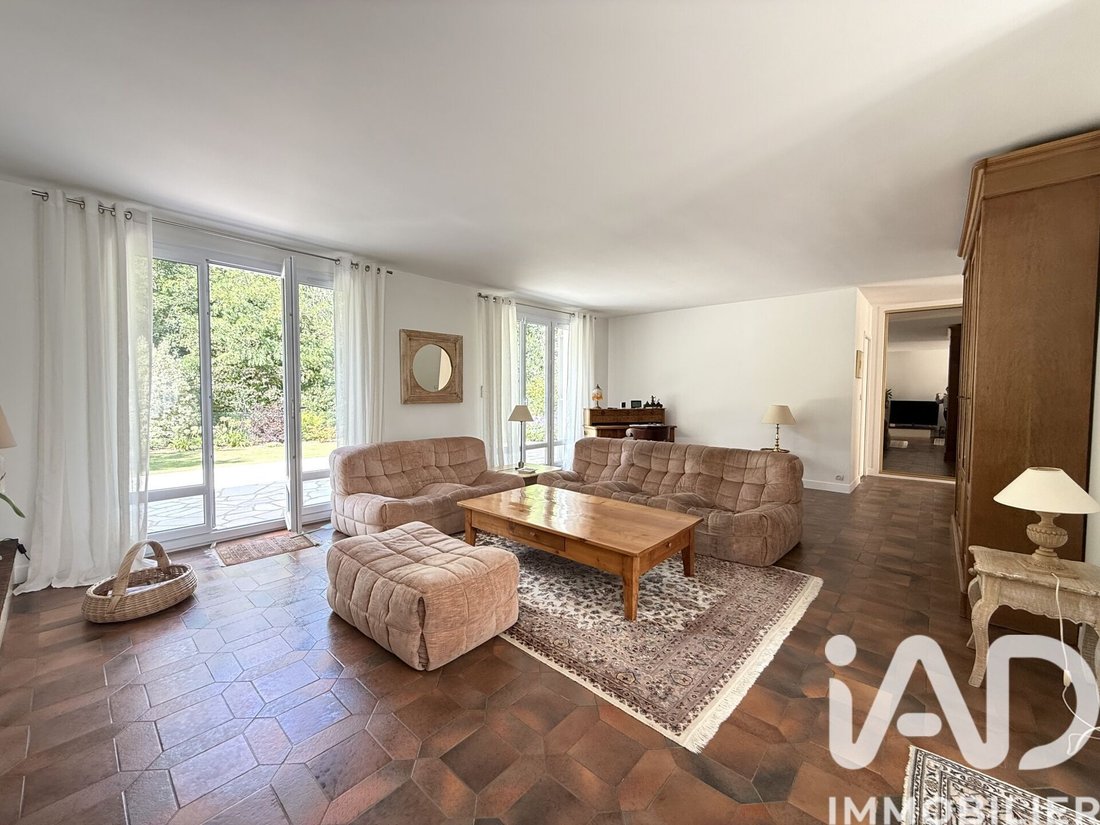 House in Santeny, Ile-de-France, France 3 - 17483602