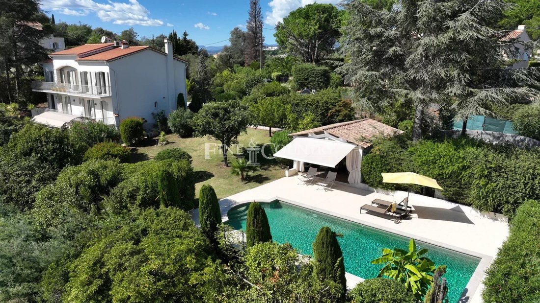 Villa in La Roquette-sur-Siagne, Provence-Alpes-Côte d'Azur, France 1 - 17481223