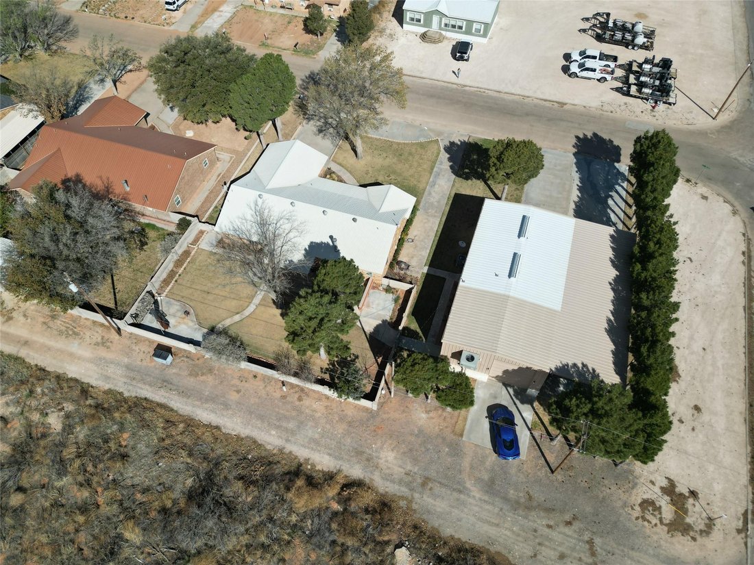 House in Kermit, Texas, United States 4 - 17480369