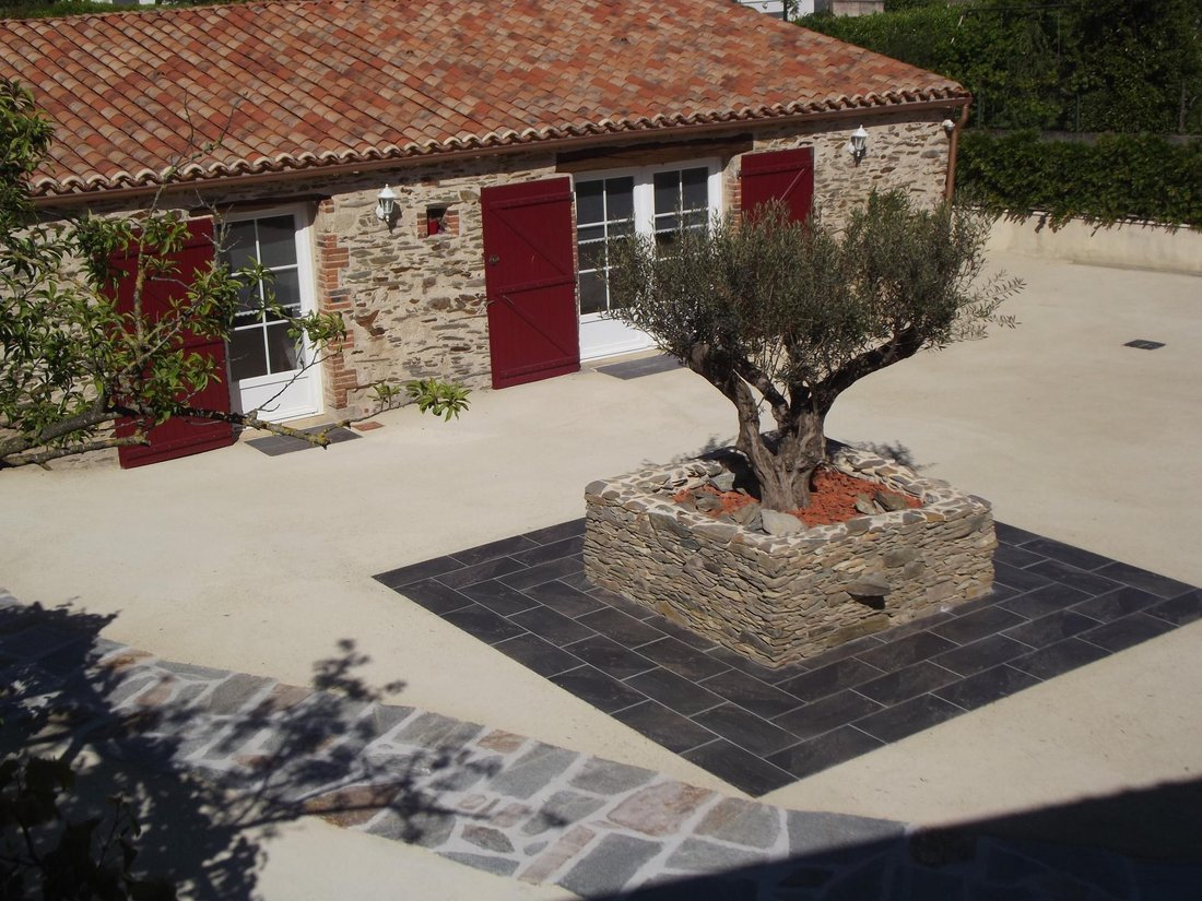 House in Essarts-en-Bocage, Pays de la Loire, France 2 - 17483683