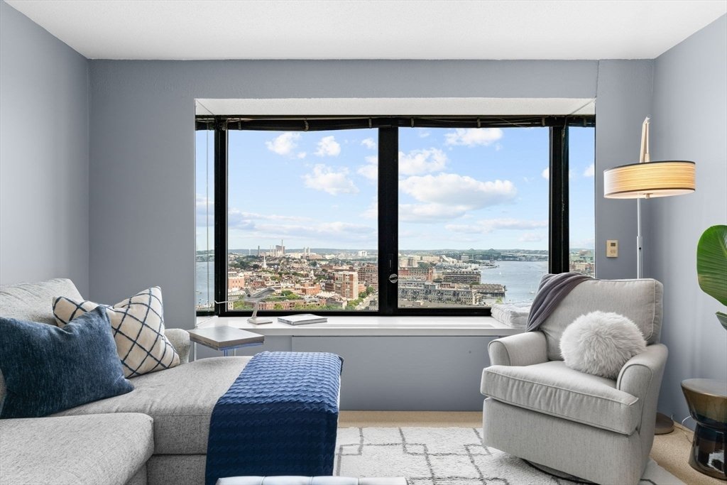 Condo in Boston, Massachusetts, United States 1 - 17483863