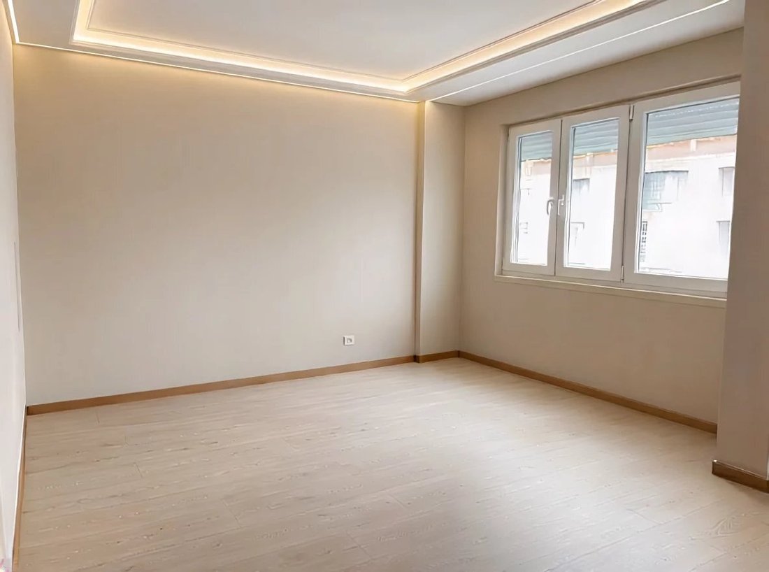 Apartment in Chamberi, Madrid, Spain 2 - 17483004