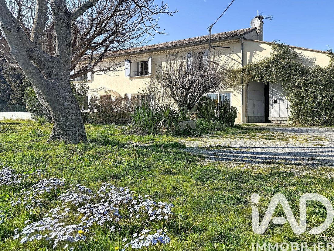 House in Cavaillon, Provence-Alpes-Côte d'Azur, France 3 - 17483525