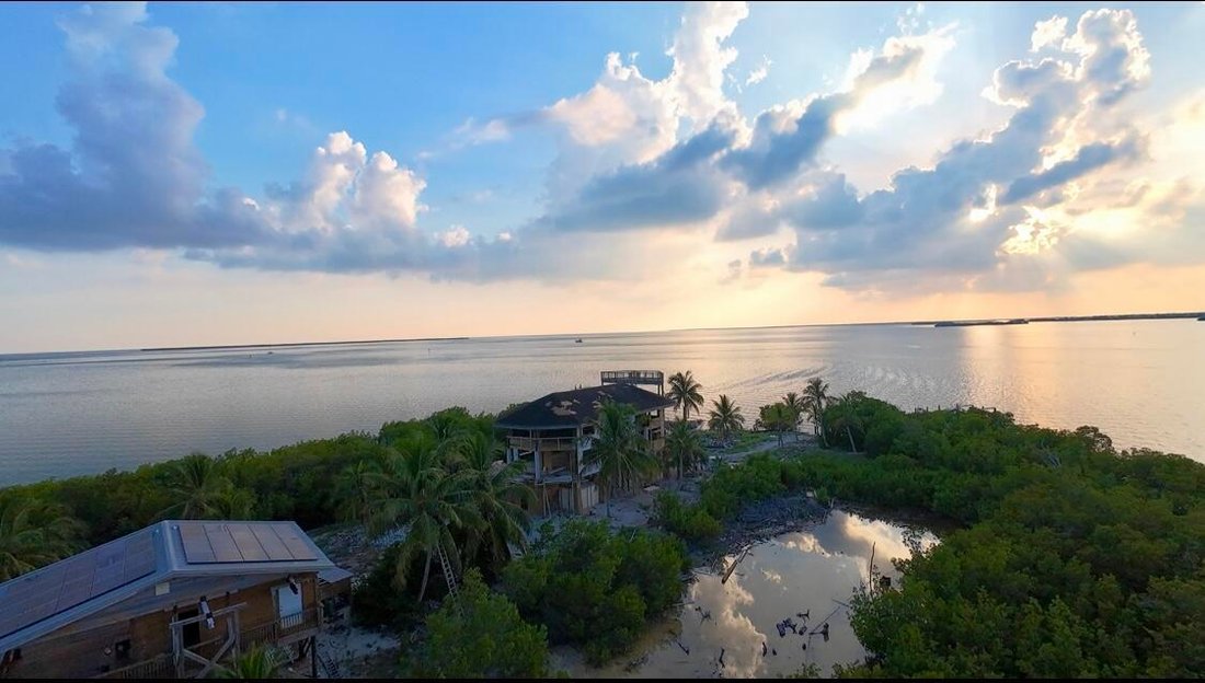 House in Summerland Key, Florida, United States 5 - 17481452