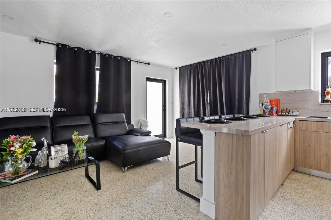 Apartment in North Miami Beach, Florida, United States 5 - 17480871