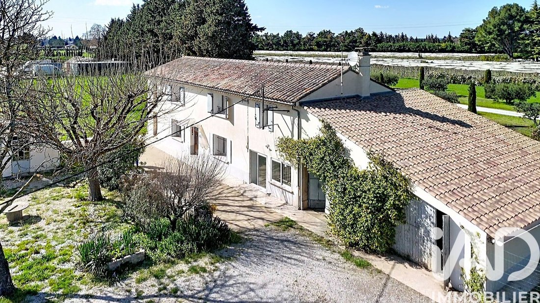 House in Cavaillon, Provence-Alpes-Côte d'Azur, France 1 - 17483525