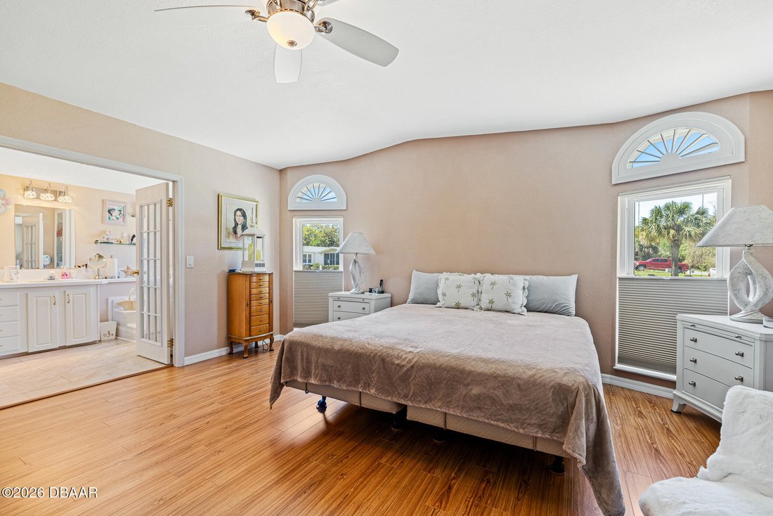 Oak Hill, Florida, United States 4 - 17484057