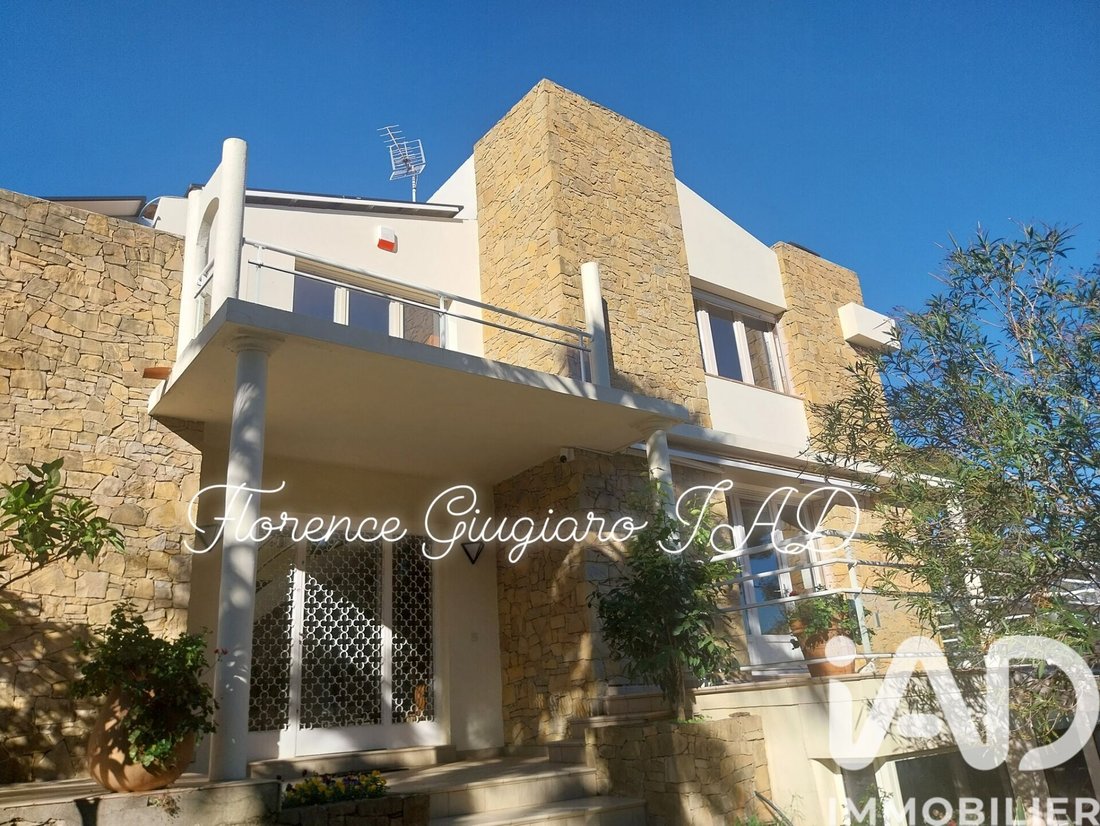House in Sanary-sur-Mer, Provence-Alpes-Côte d'Azur, France 3 - 17483794
