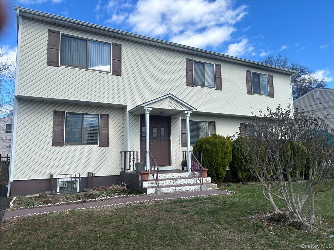 Apartment in Spring Valley, New York, United States 1 - 17479198