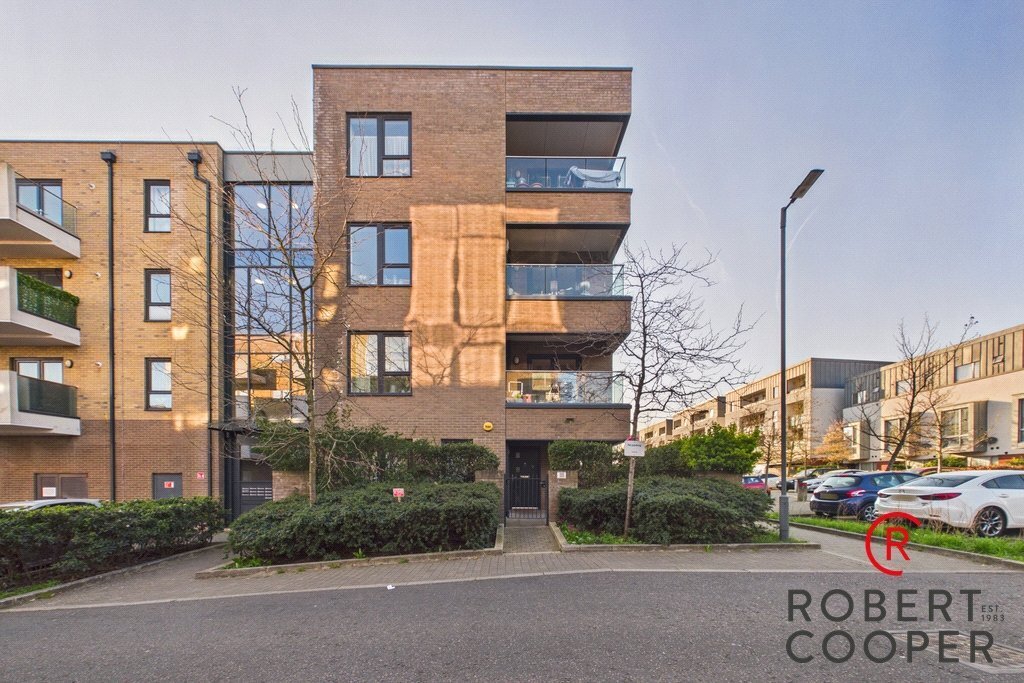 Apartment in Rayners Lane, Harrow, England 2 - 17482830