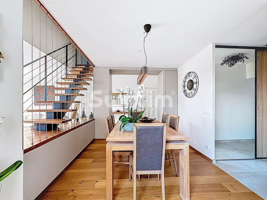 Apartment in Saint-Julien-en-Genevois, Auvergne-Rhône-Alpes, France 1 - 17483125