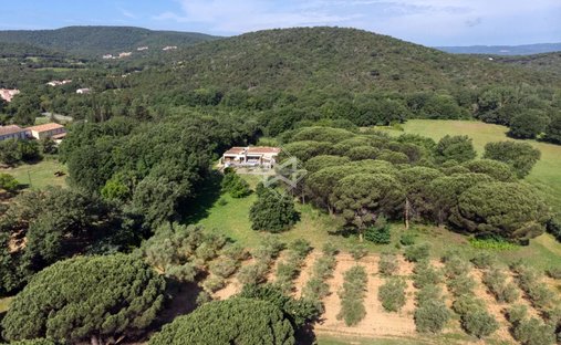 Villa in Mimet, Provence-Alpes-Côte d'Azur, France 1