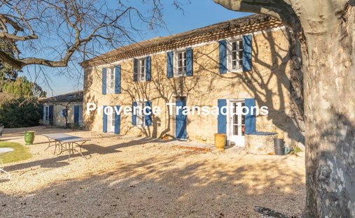 House in Violes, Provence-Alpes-Côte d'Azur, France 1