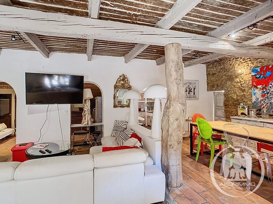 Townhouse in Cannes, Provence-Alpes-Côte d'Azur, France 3 - 17479695