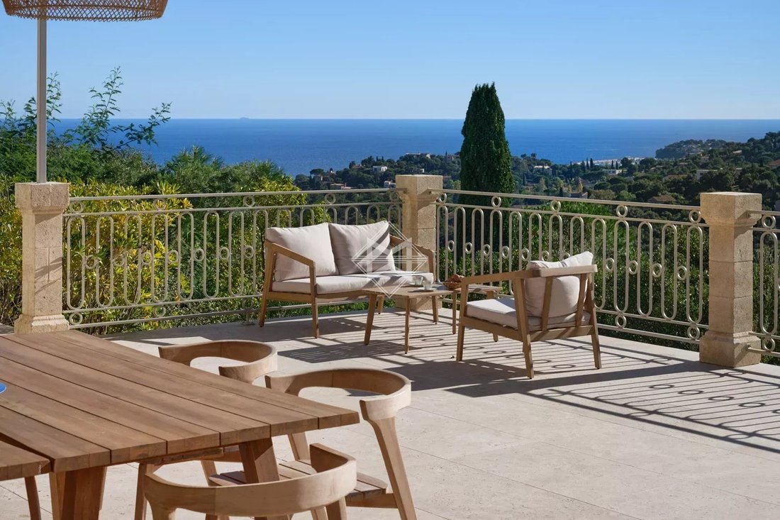 Villa in Nord, Cavalaire-sur-Mer, France 2 - 17482999