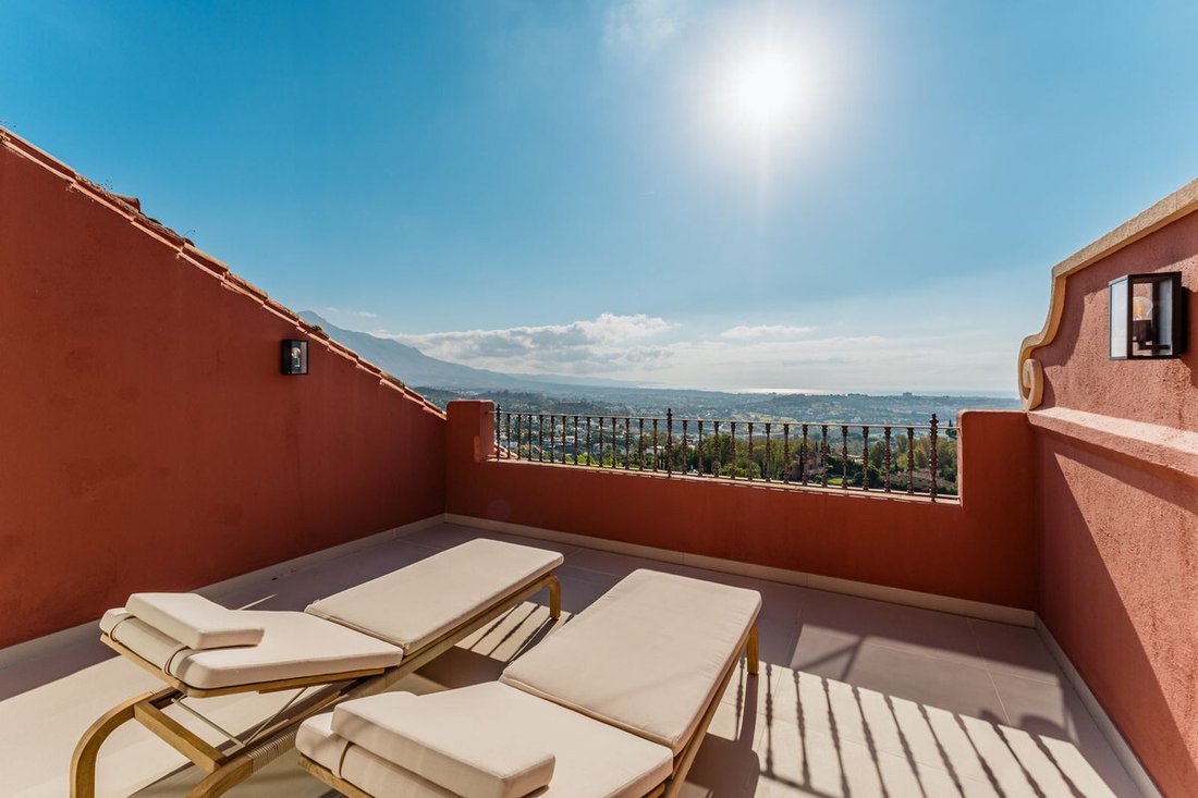 Penthouse in La Quinta, Benahavis, Andalusia 2 - 17483180