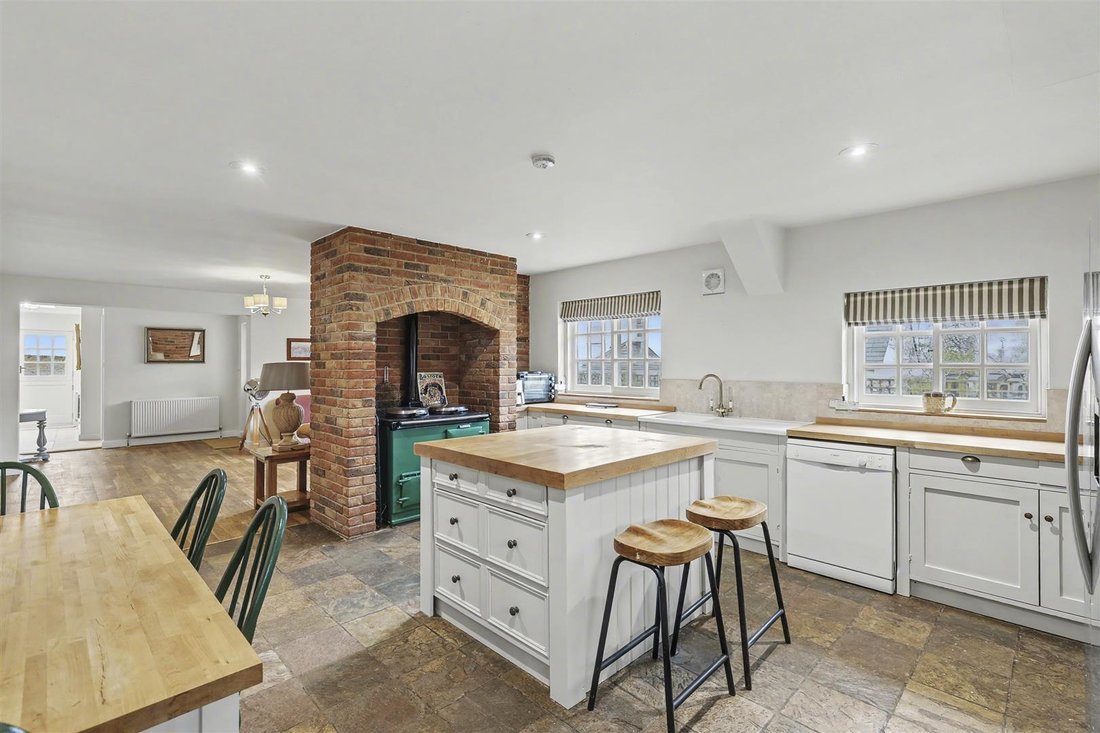 House in Ickleton, England 2 - 17485424