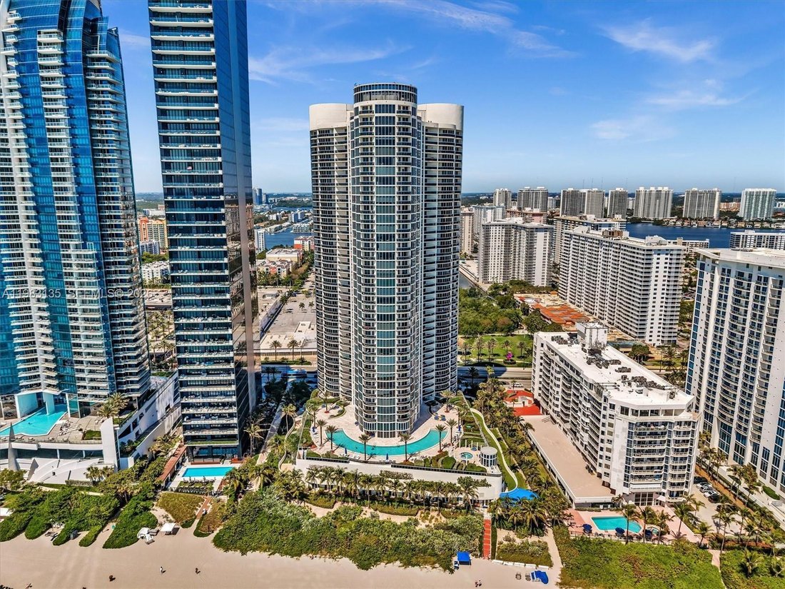 Condo in Sunny Isles Beach, Florida, United States 1 - 17487115