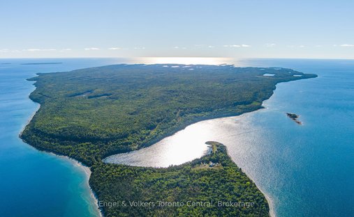 Land in Wikwemikong, Ontario, Kanada 1