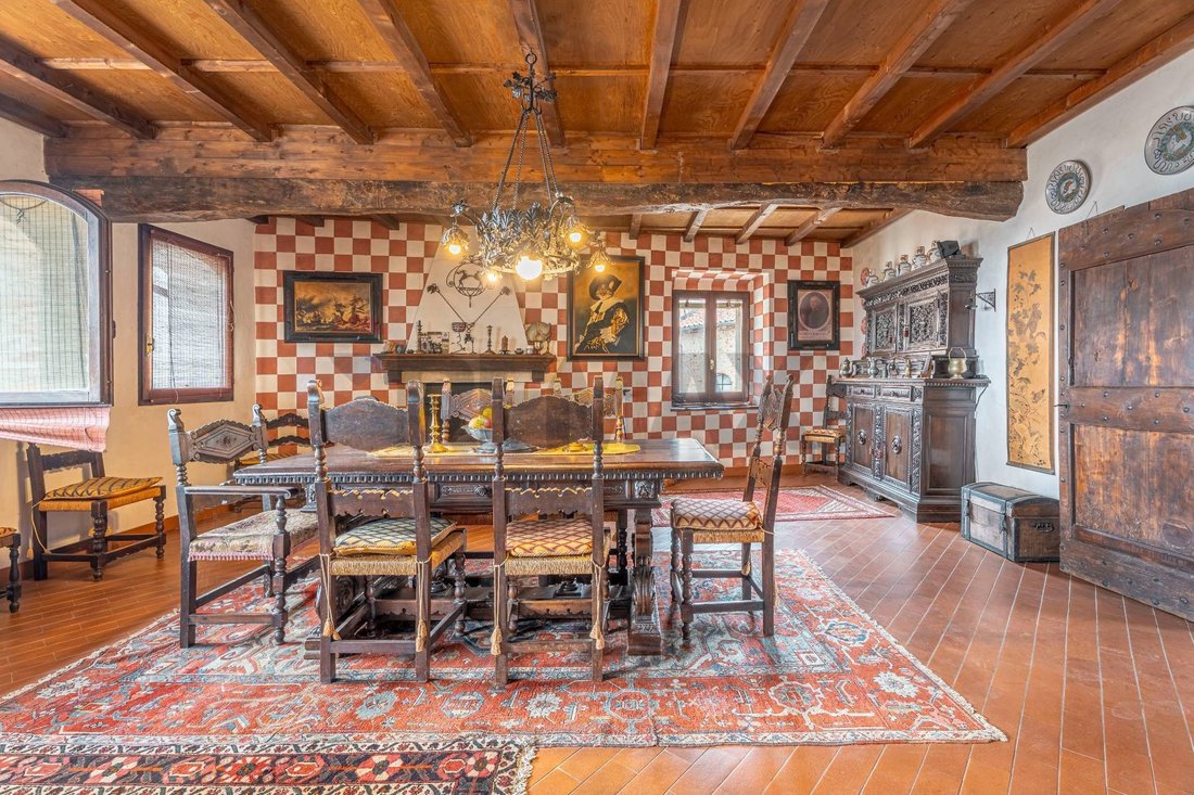 Castello a Buronzo, Piemonte, Italia 4 - 17488935