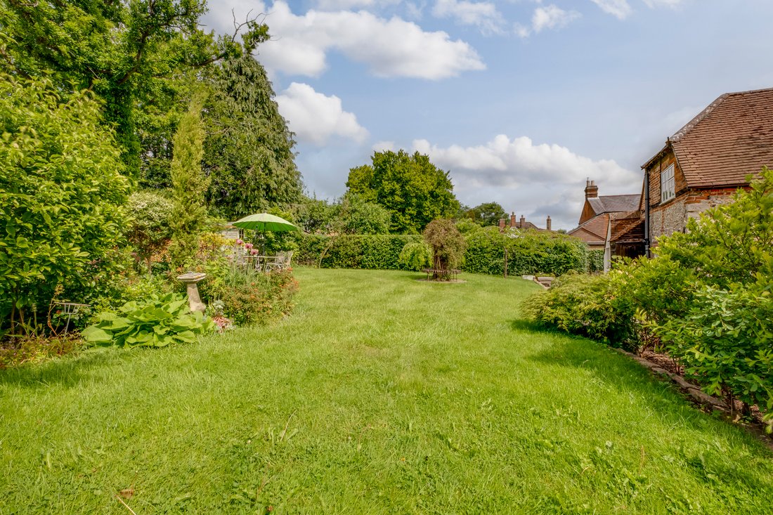 House in Speen, Lacey Green, England 3 - 17485047