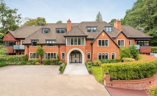Apartment in Sunninghill, England 1