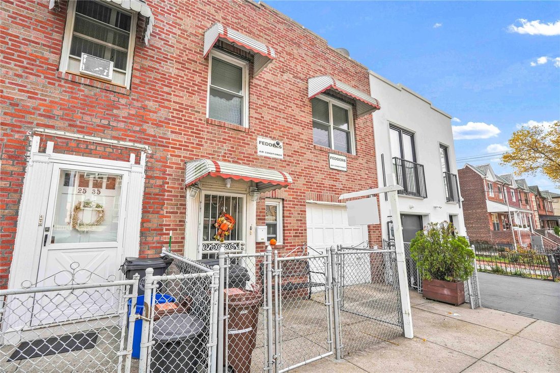House in New York, New York, United States 1 - 17479202