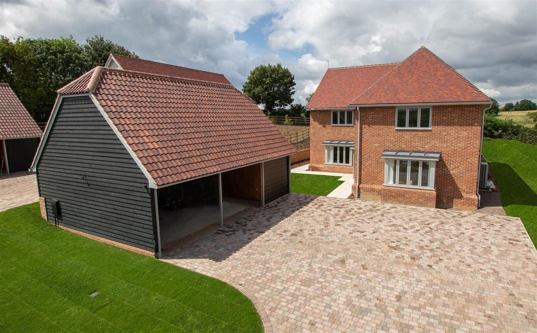 House in Saffron Walden, England 1 - 17487062