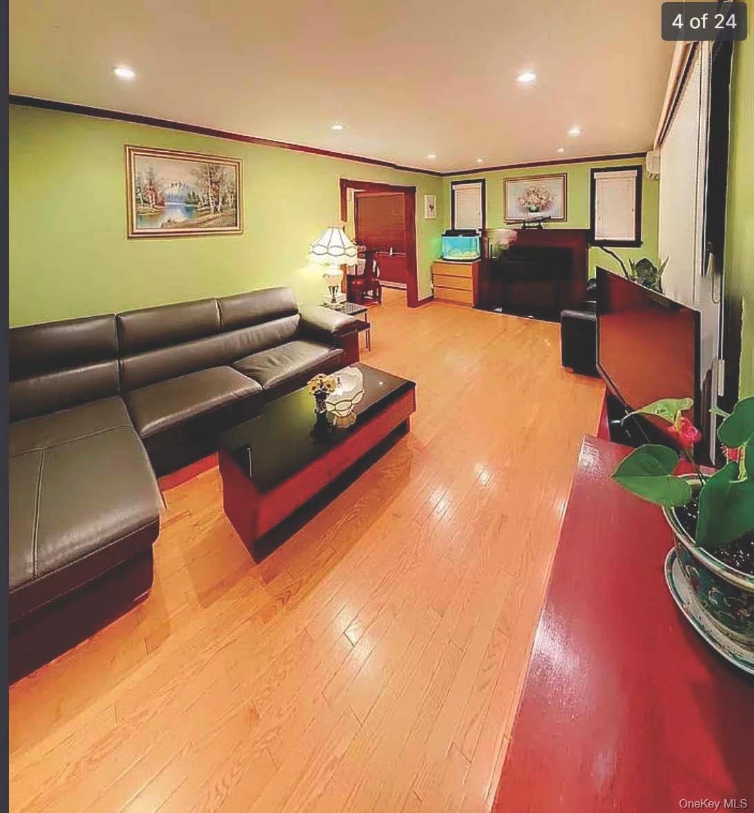 House in New York, New York, United States 4 - 17484607