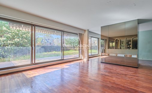 Apartment in La Plaine des Sablons, Neuilly-sur-Seine, France 1