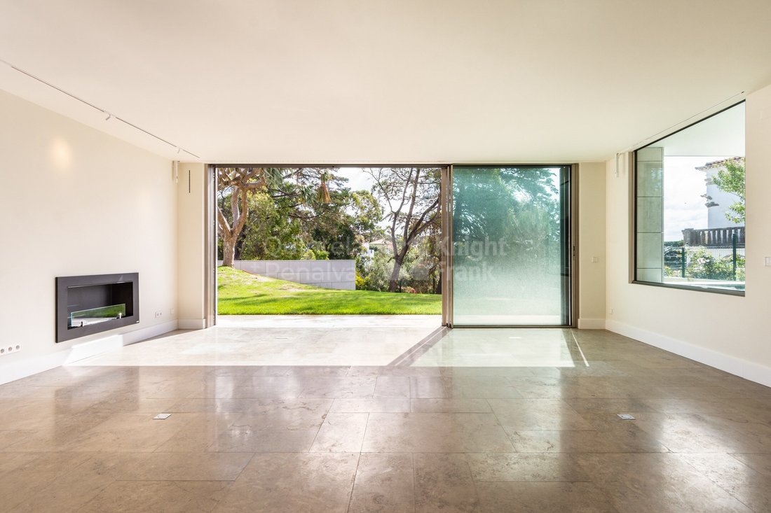 Apartment in Estoril, Cascais e Estoril, Lisbon 1 - 17483361